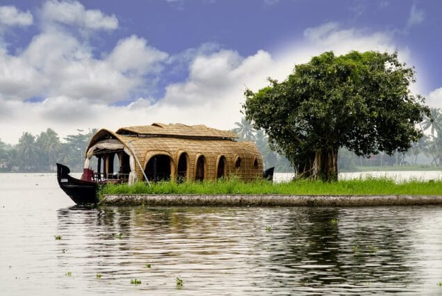 Rameswaram[1N]- kanyakumari [1N] - Thiruvananthapuram[kerala] : (vehicle-rent)